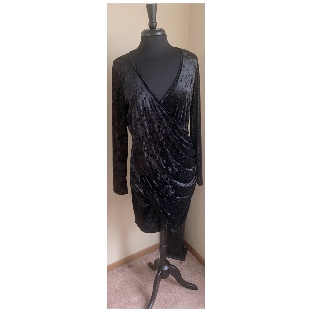 Black Velvet Ruched Bodycon Dress